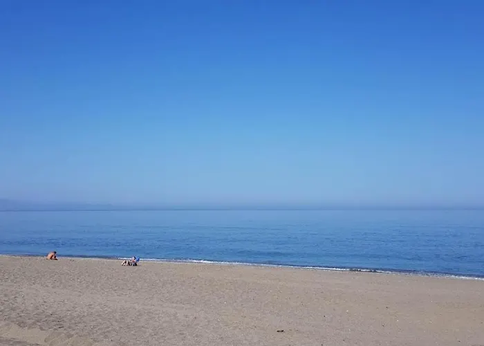 Lovely Aldea Beach Apartment